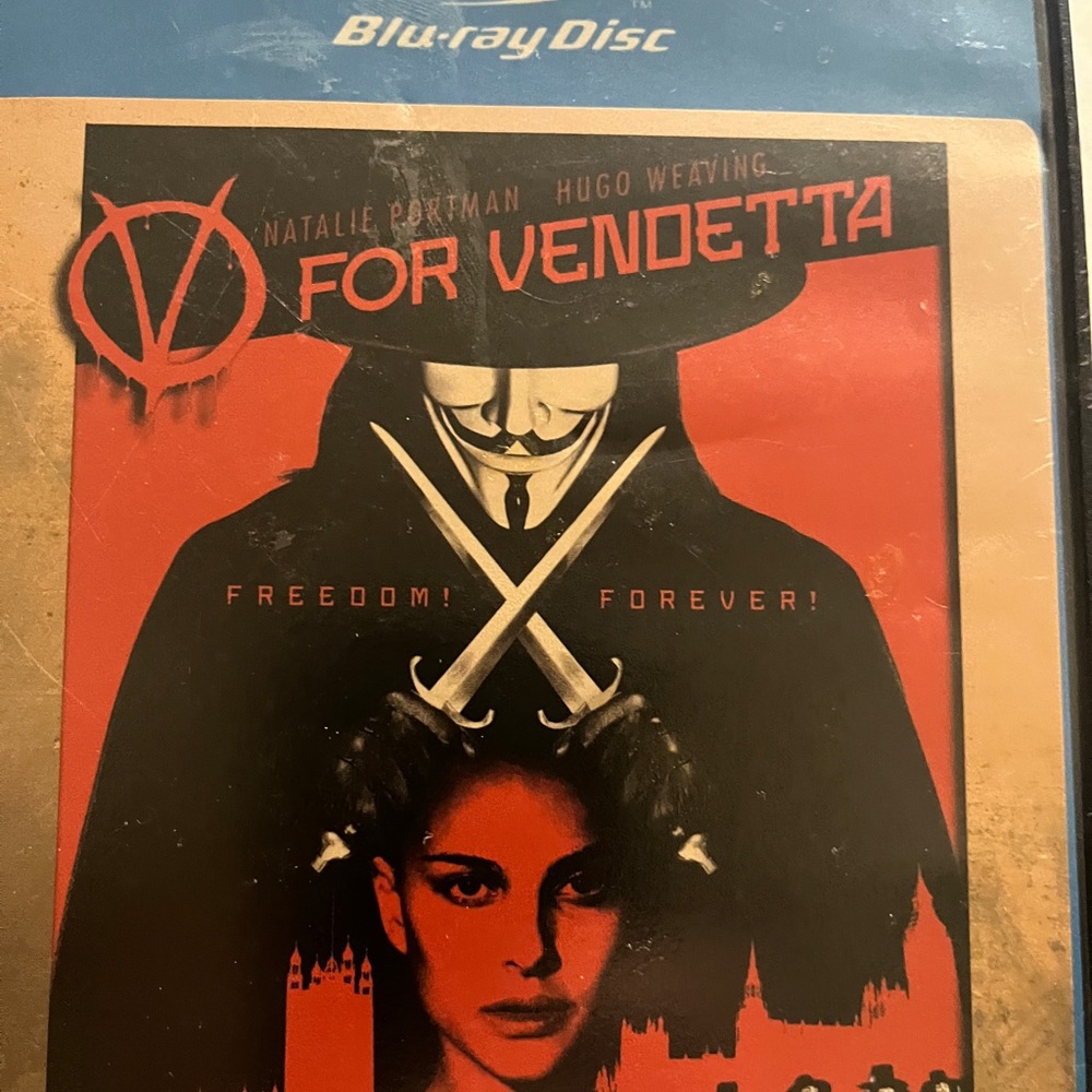 V For Vendetta Blue Ray DVD Movie .